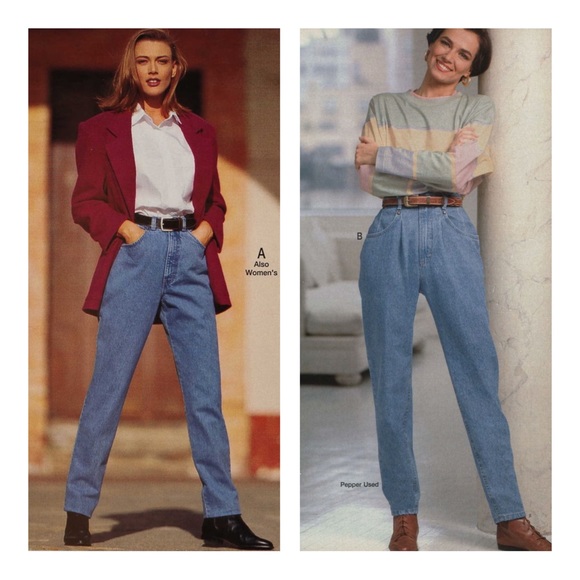 Vintage Lee High Waist Mom Jeans // Mid Blue Wash - Picture 1 of 10